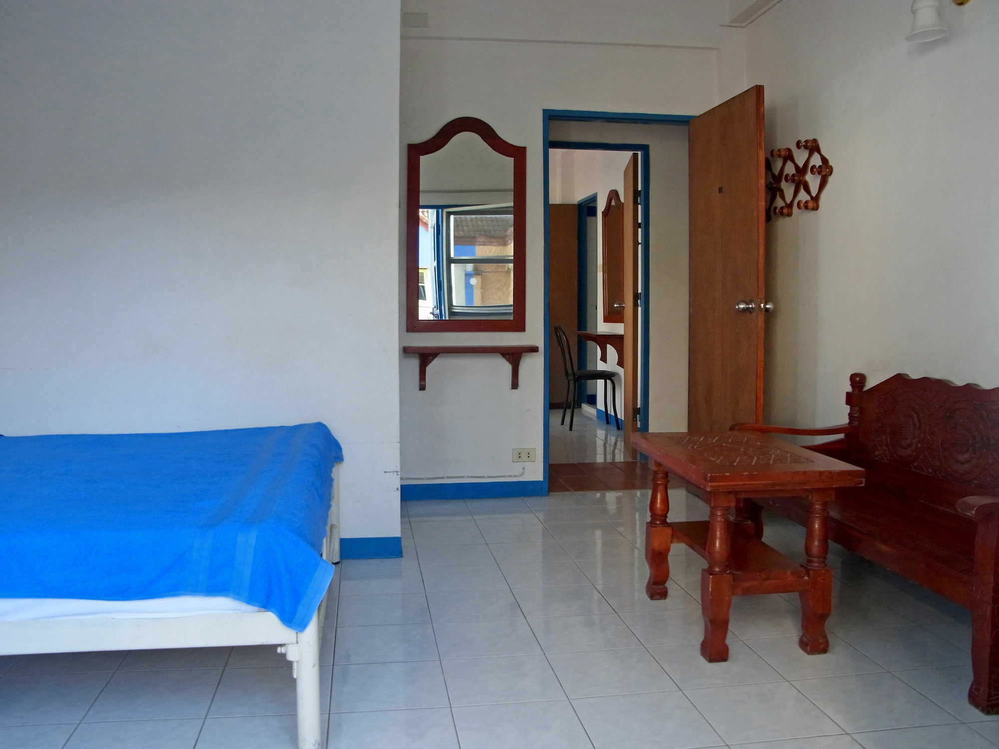 Niku Guesthouse Patong Exterior foto