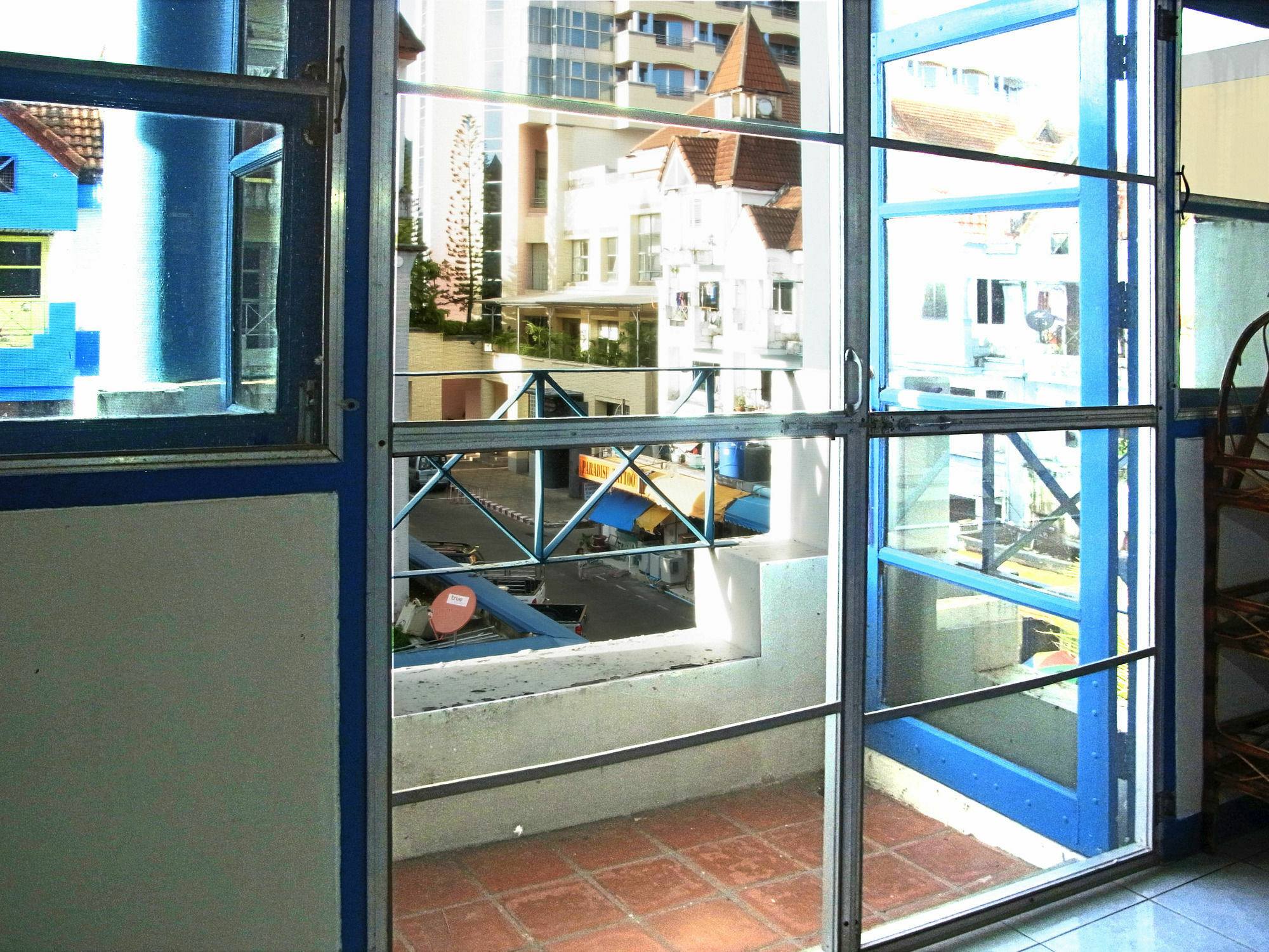 Niku Guesthouse Patong Exterior foto