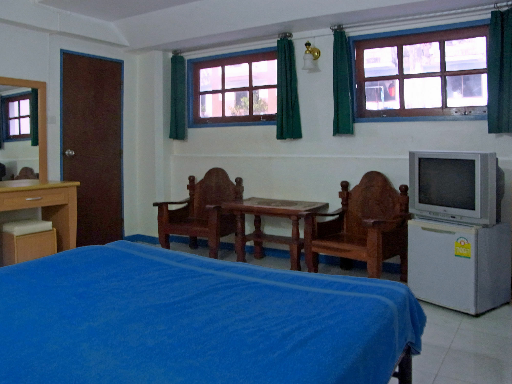 Niku Guesthouse Patong Exterior foto